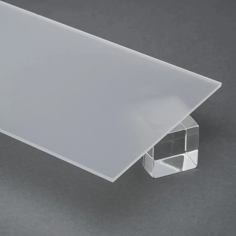 Blendfreie Polycarbonatplatte